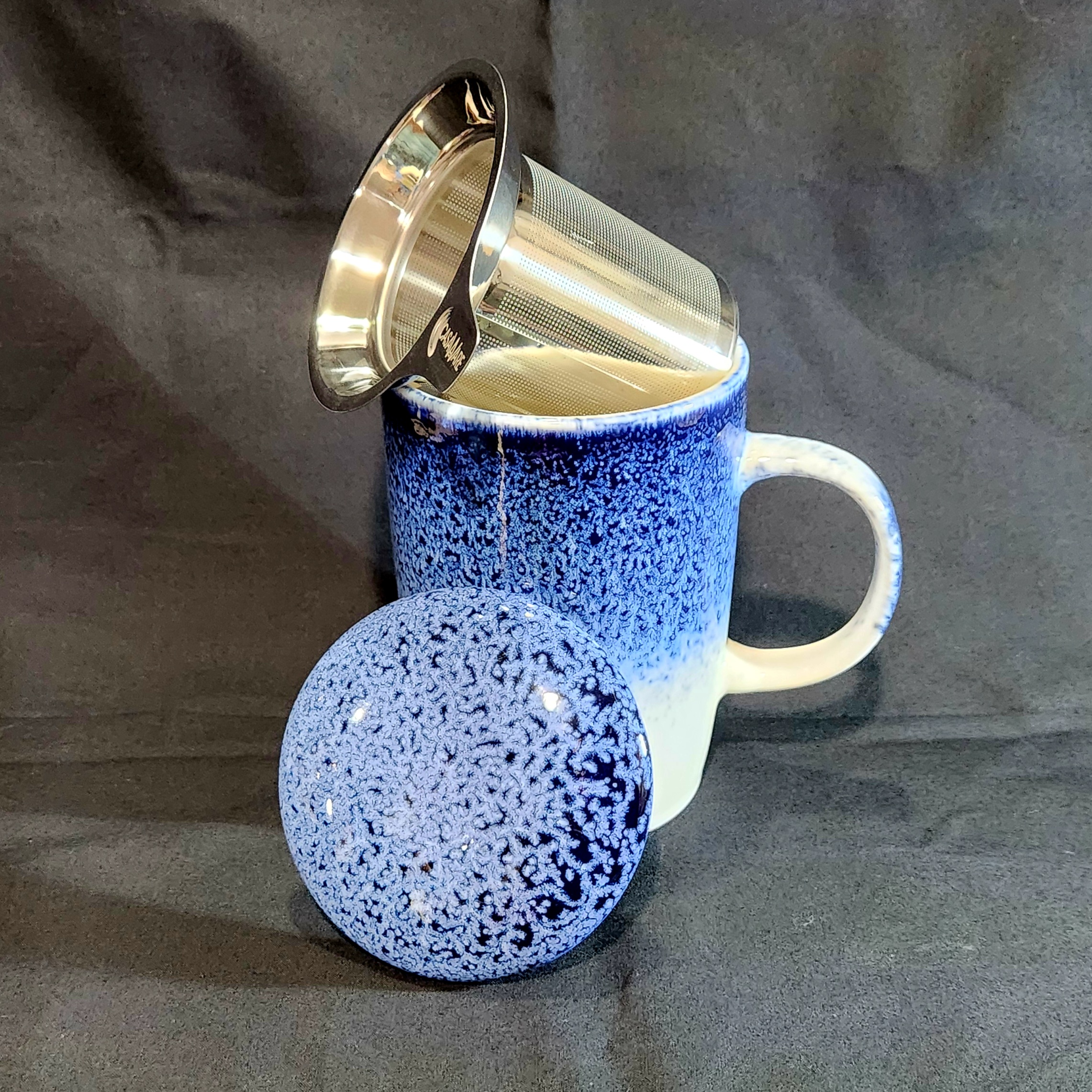 Tilt & Drip Tea Infuser Mug (Cloud) 2 Tilt & Drip Tea Infuser Mug (Cloud) - Image 2